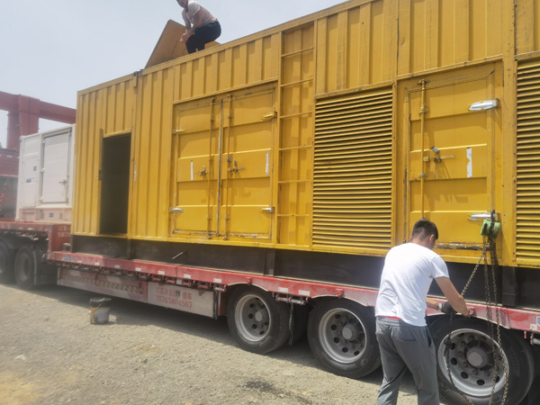浚县除了负载情况和发动机维护，还有哪些因素会影响 200kw 柴油发电机的油耗？